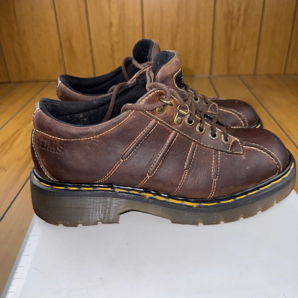 Dr. Martens 9764 Brown Leather Low Top Boots Made In England Mens 8 AW004 PC03C